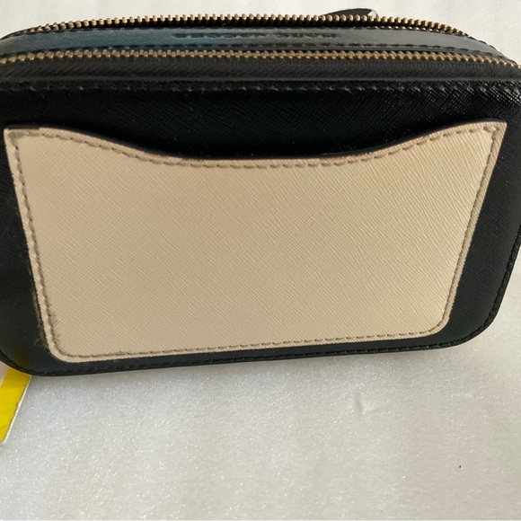 Marc Jacobs White and Gold Crossbody Bag - Picture 5 of 14